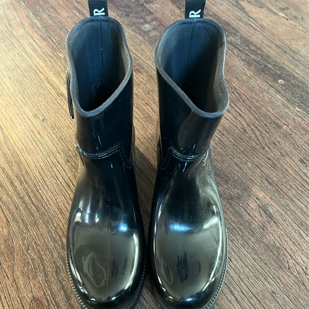 Moncler Logo Embroidered Slip-On Ankle Boots